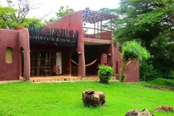 Amboseli Serena Safari Lodge